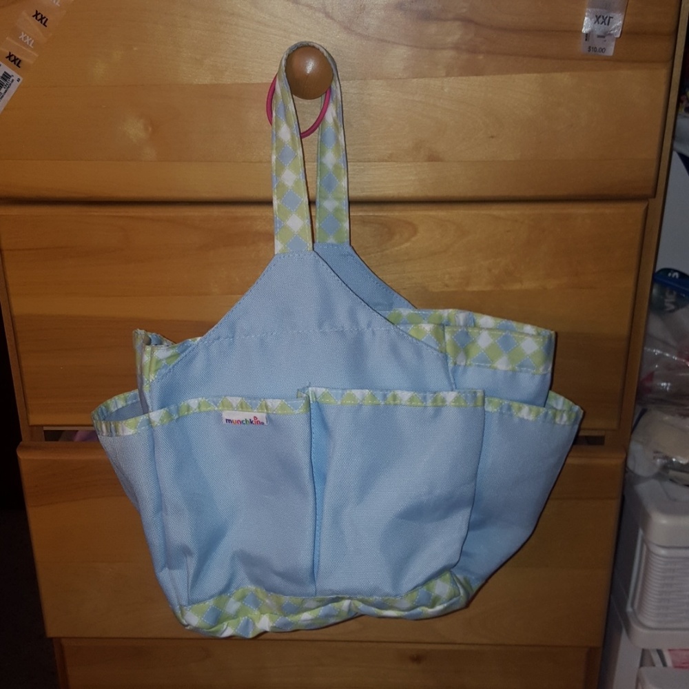 Munchkin 7 pouch baby shower caddy